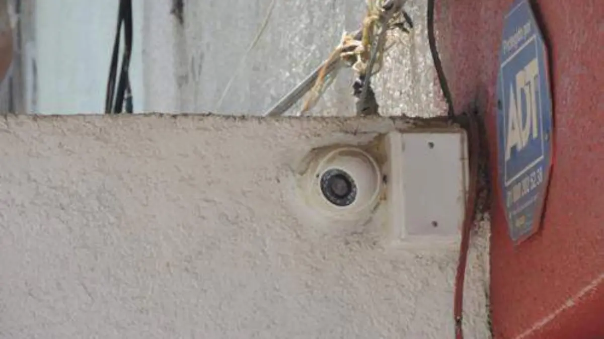 b6a52fd4-e37e-425b-9e53-1fe2c2d43c12