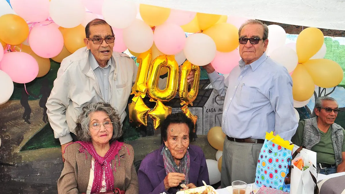 doña.soc.300105.soc.jpg