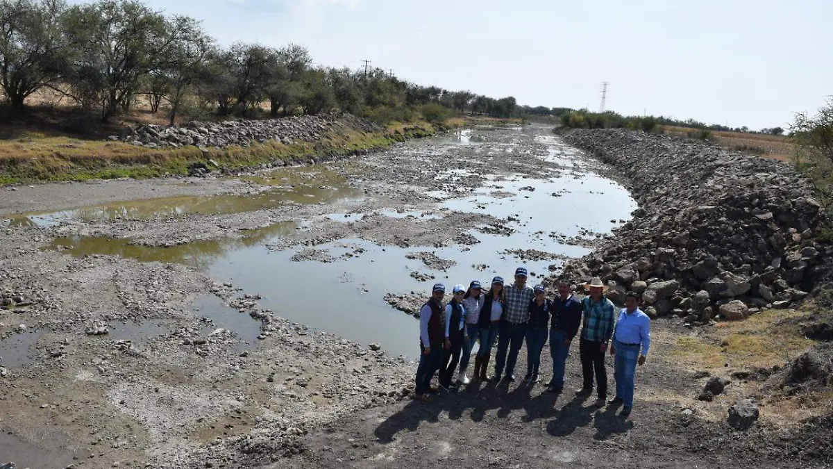 985b3094-1f71-46f5-81c2-54e204e57a5d