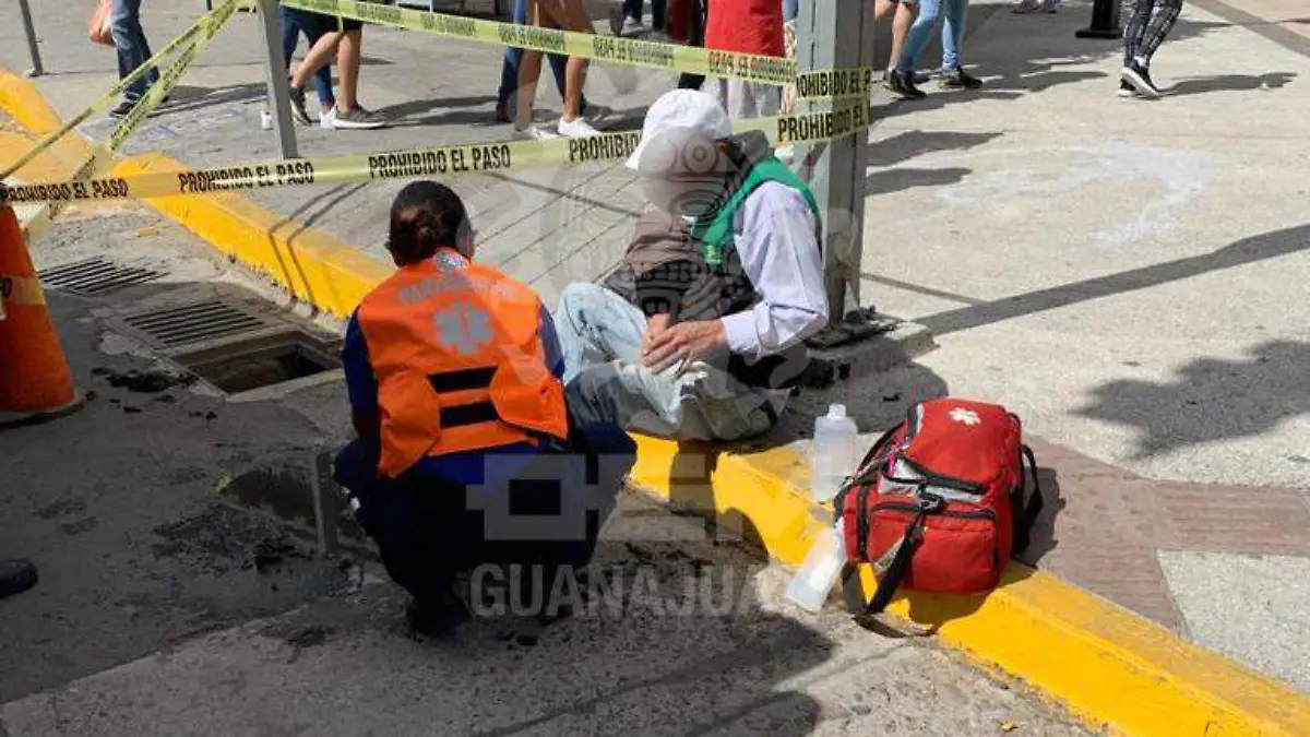 cdd00305-264d-4fe8-8bb2-876dfc08bb15