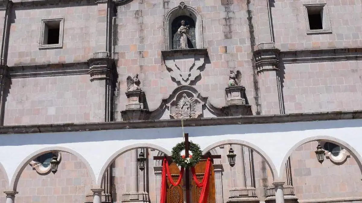 dad15b5d-4326-40f2-ab14-8c80fa8a3819