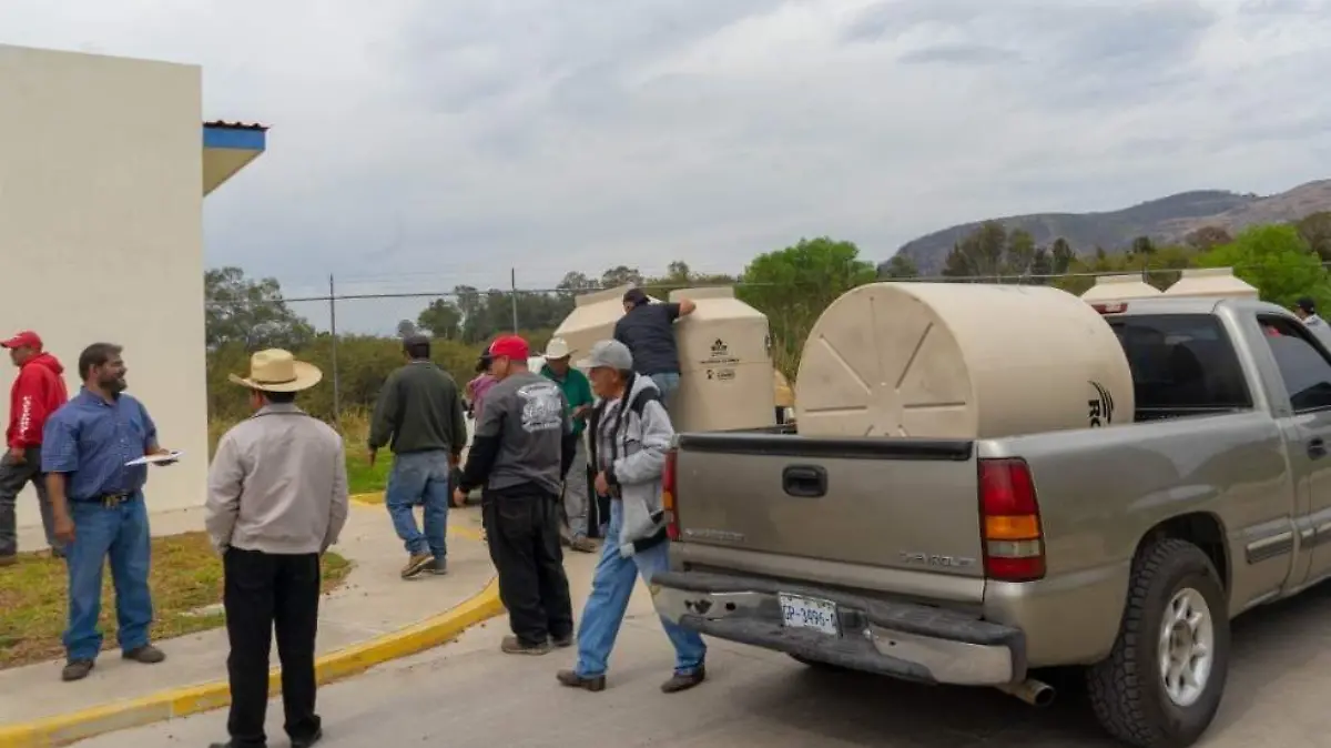 6e7e2c92-b1cf-4d1c-875b-a8477c43a086