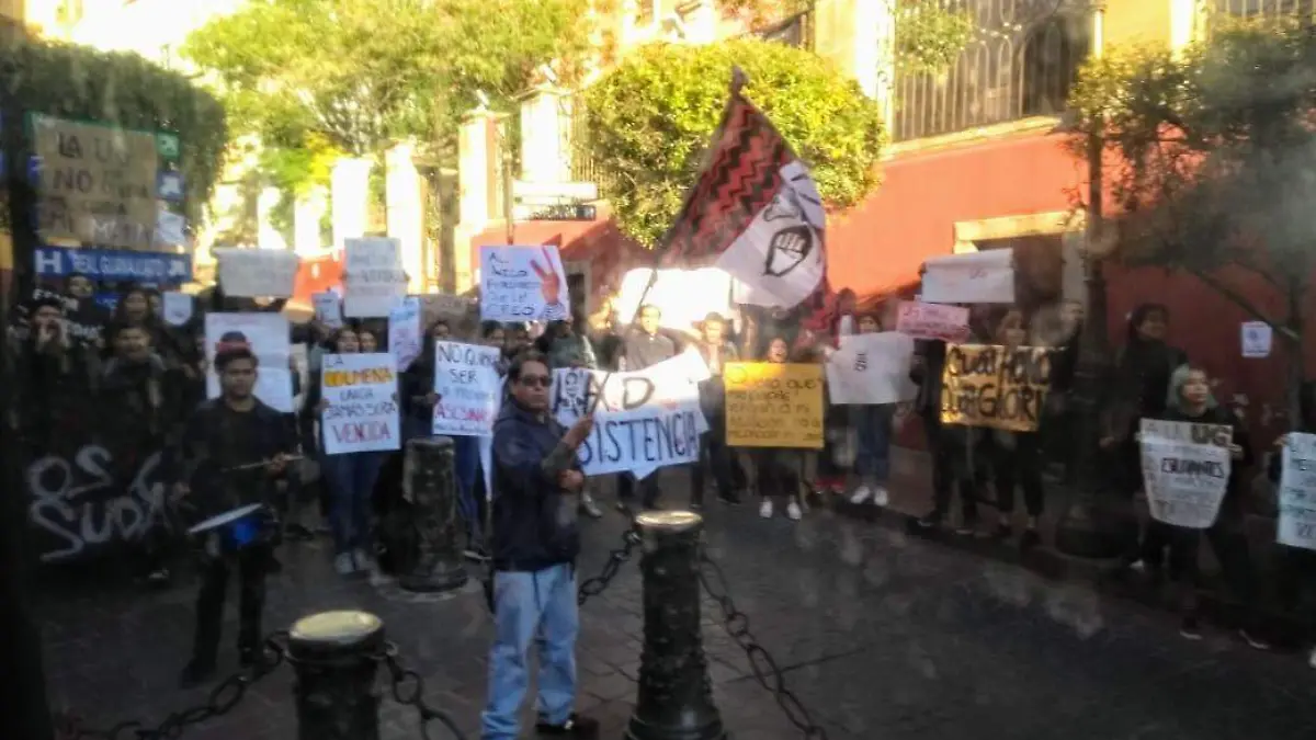 6b49fb96-4060-4e6b-9c54-c6feab357b9b