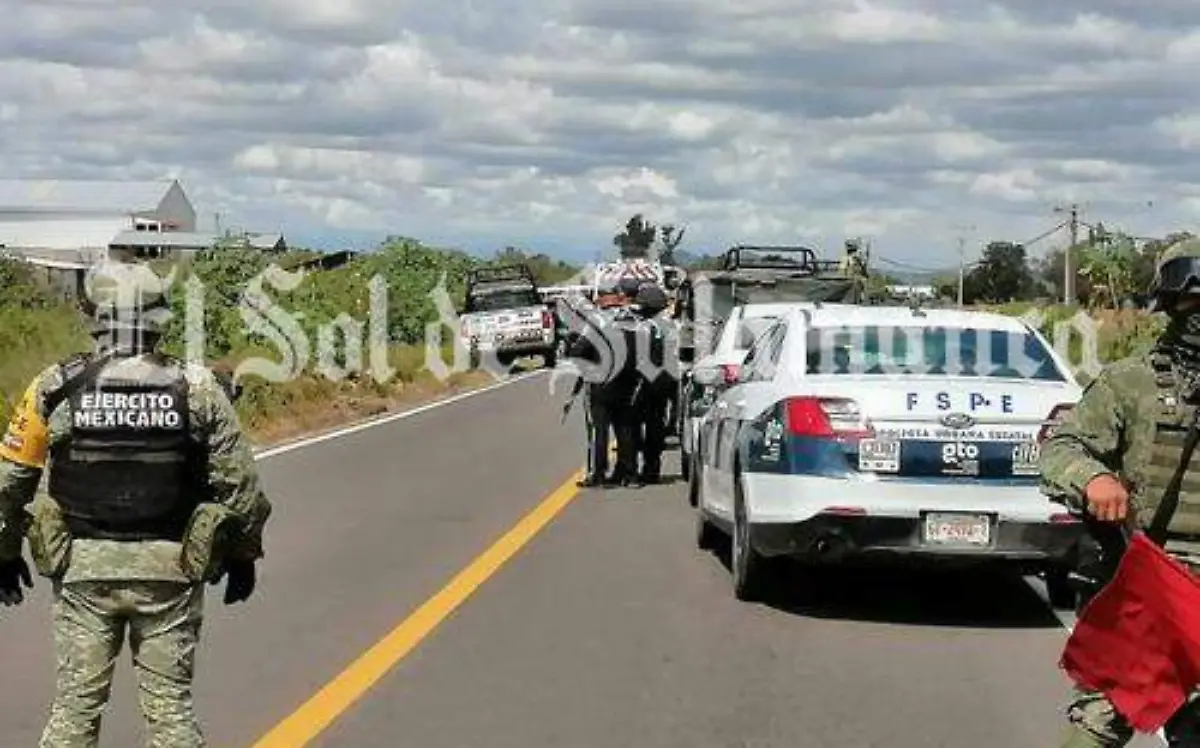 Atacan a custodios 1