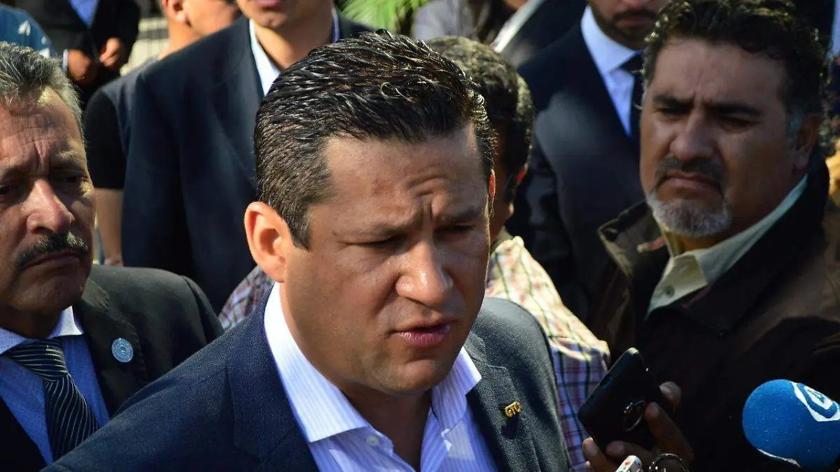 c8121164-2ee0-41c4-ad9c-f5ec11bdf1d8