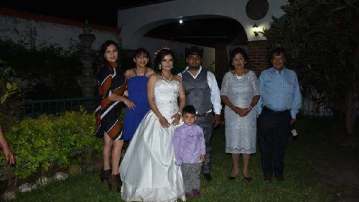 Unen sus almas para siempre ante dios  (3)