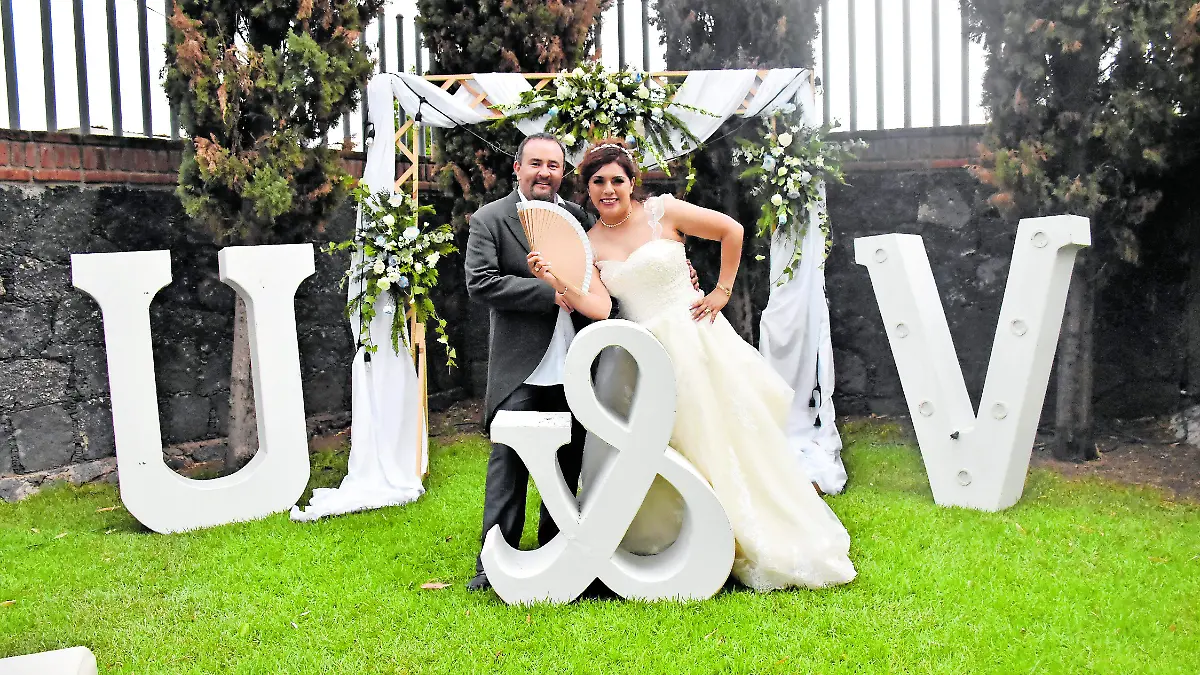 Urbaal-y-Verónica -Se-casan (2)