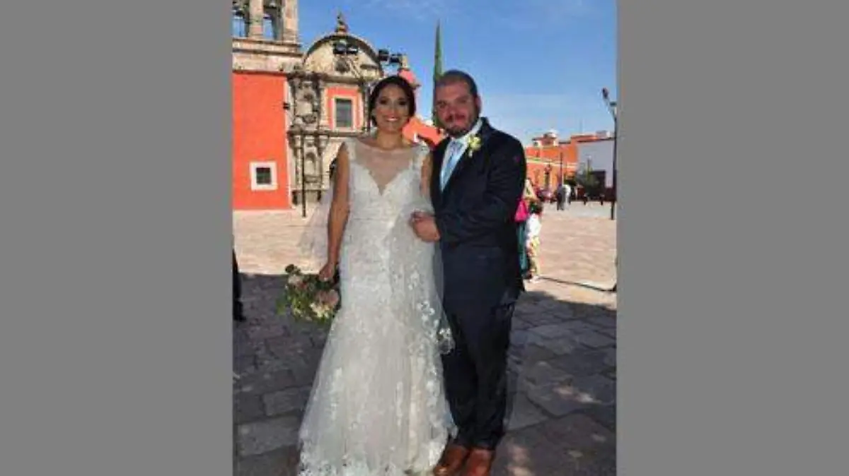 LOS NOVIOS SANDRA OK