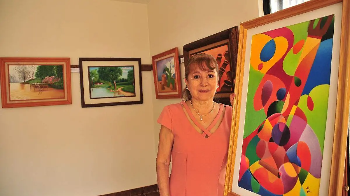 Expone-María-de-la-Luz-Rivera-Lara  (3)