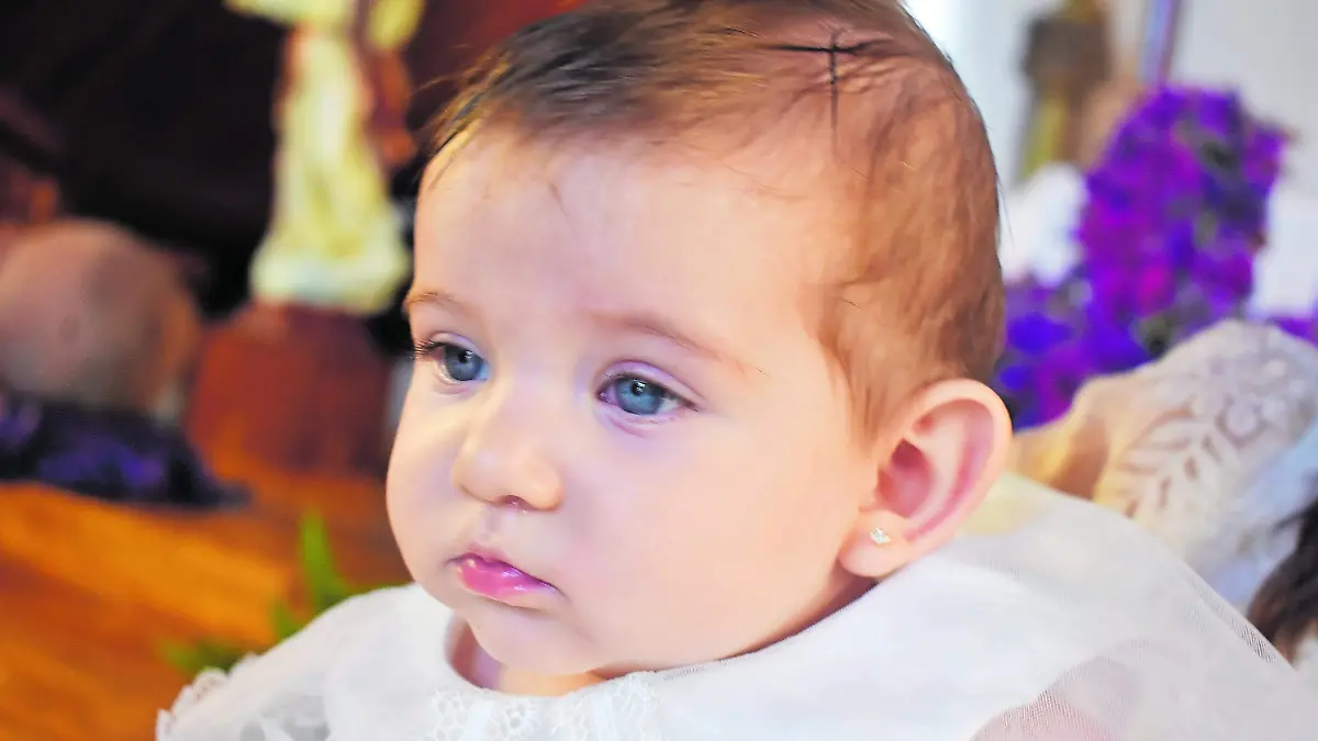 Bautizan-a-Valentina  (3)