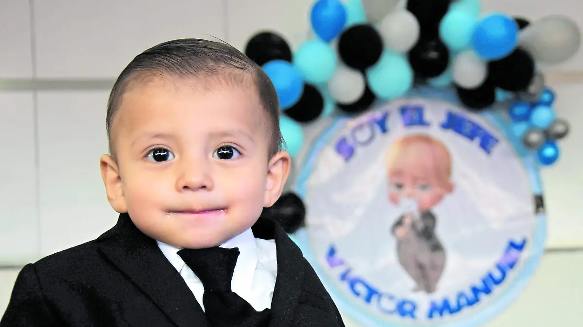 Víctor-es-un-Jefe-en-pañales- (1)