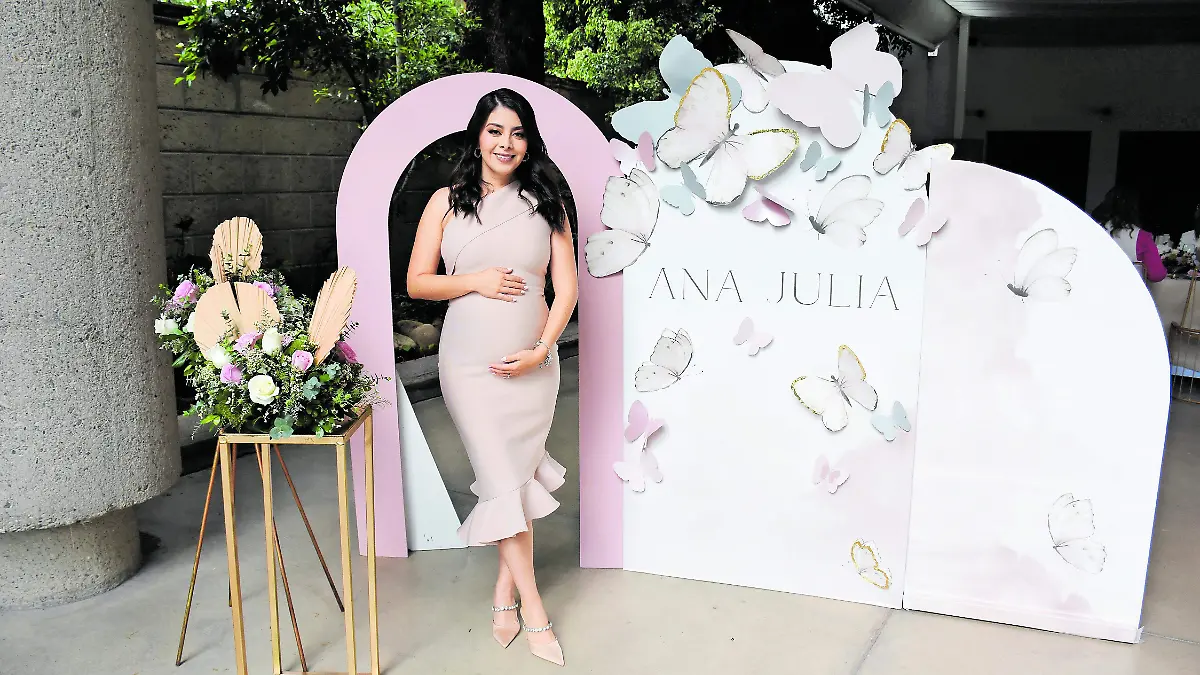 Disfruta-Mayra-su-fiesta-prenatal (4)