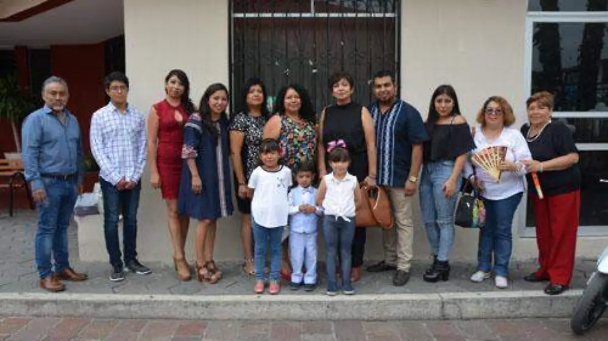 LA FAMILIA OK