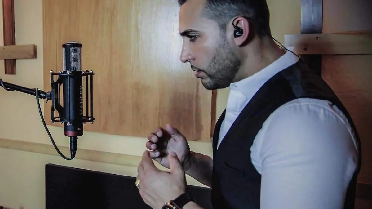 Habla-de-amor-con -Mariposa” (1)