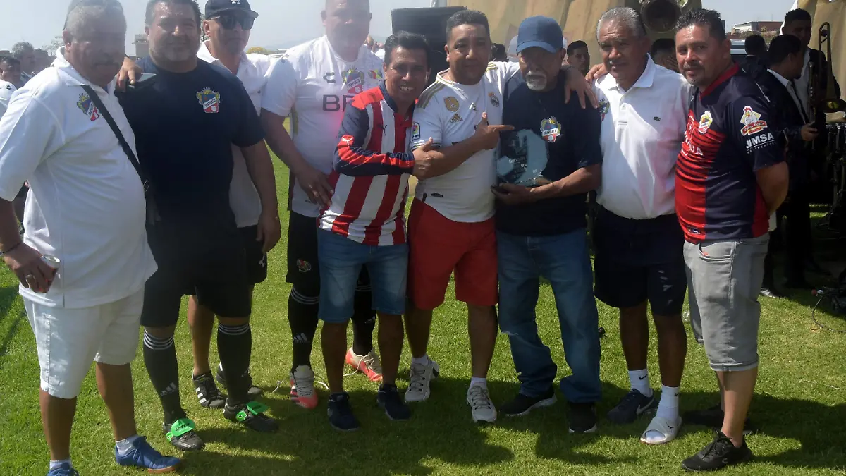 Se-entregó-un-reconocimiento