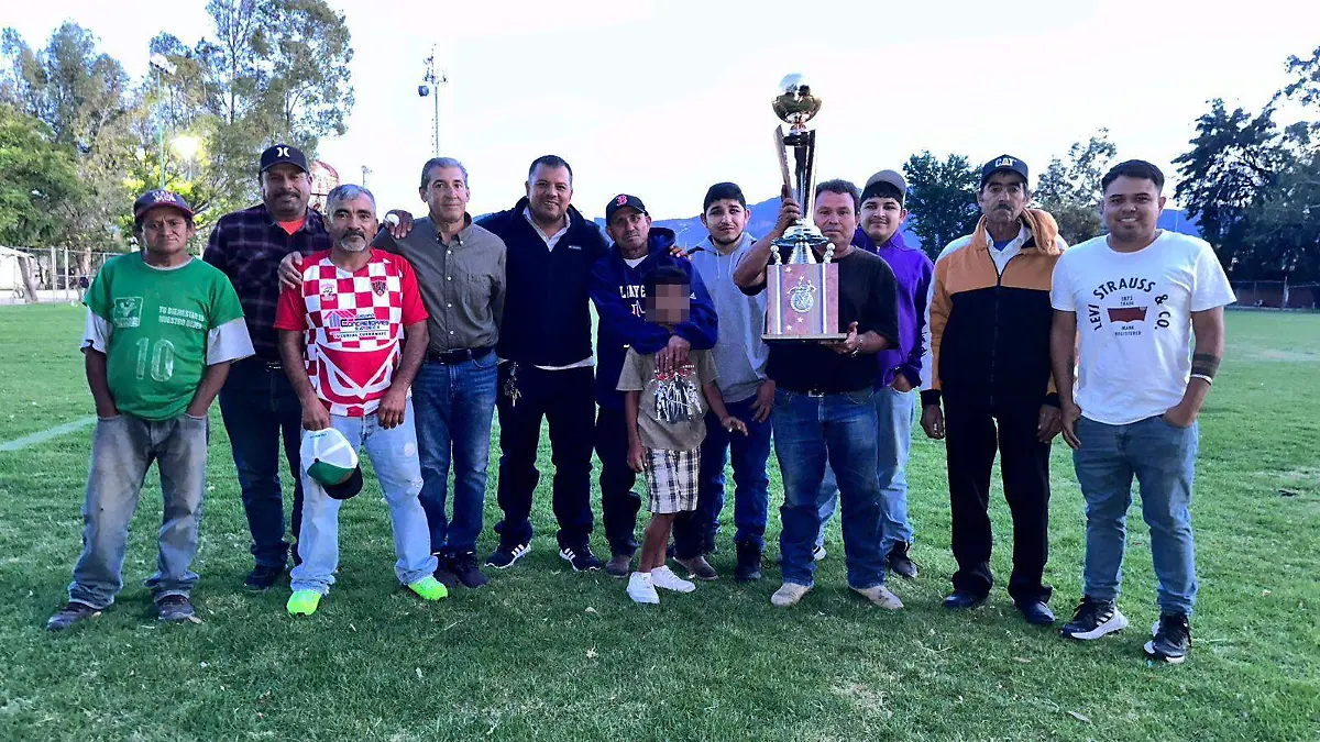 3af4141d-bb1c-43b8-8fbb-9e7e83ab7ea1