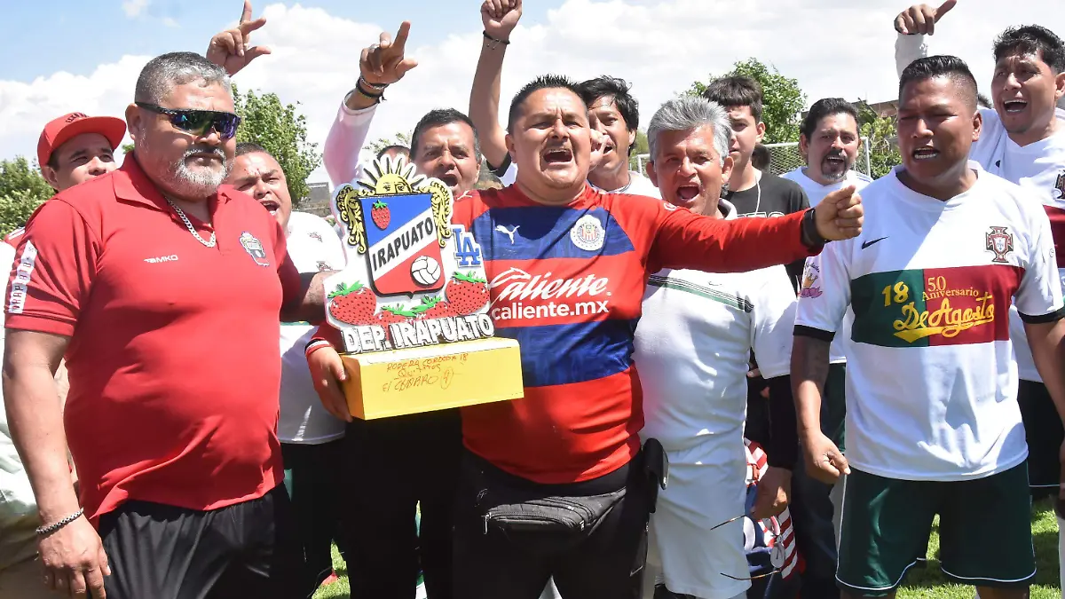 La-entrega-del-trofeo