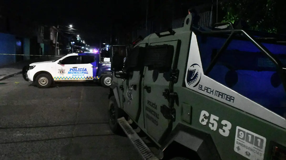 Hieren con Armas de Fuego a Dos Hombres en la Calle Lagunilla de la Colonia Nuevo Mexico de la Ciudad de Irapuato