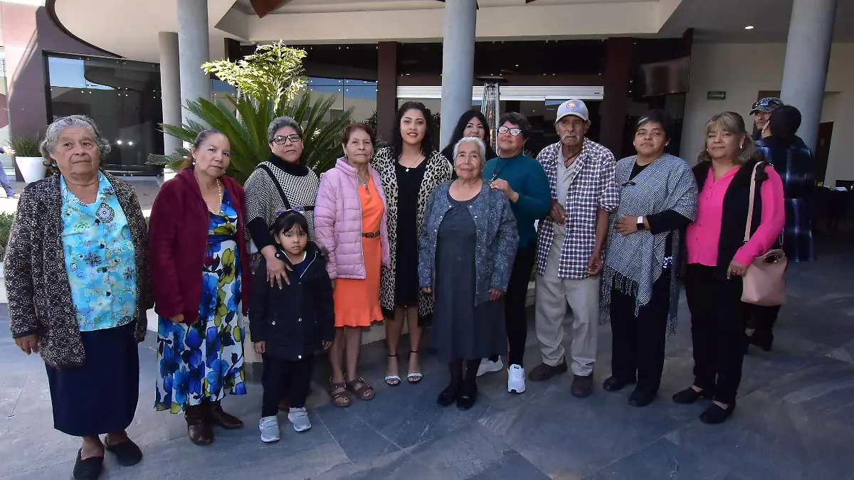 Sus tíos felicitaron a Fátima Monserrat