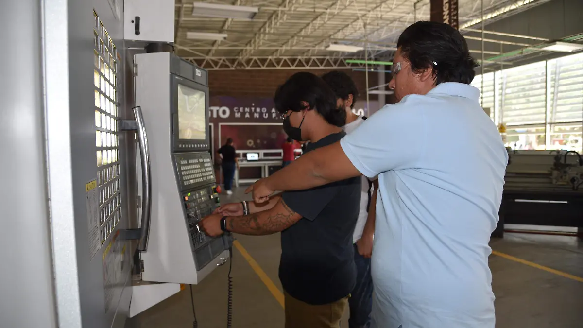 DIRECTOR IECA .- RICARDO SANCHEZ.- EL SOL DE IRAPUATO (2)