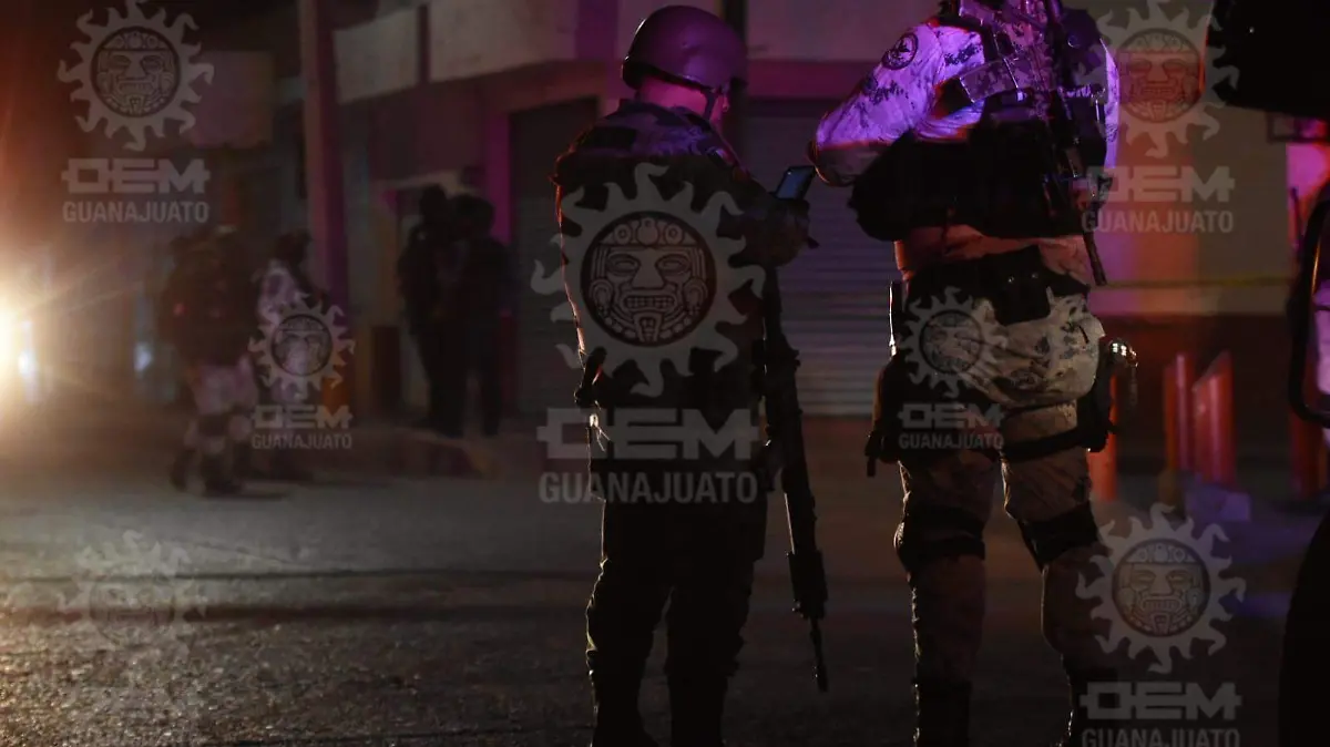 Fallece motociclista al impactarse contra árbol en bulevar Díaz Ordaz de Irapuato (2)