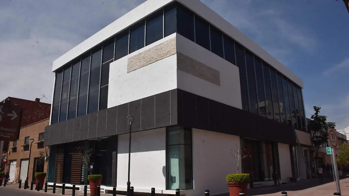 ¿Quieres vender en la Feria de las Fresas? Esto costará la renta de un espacio
