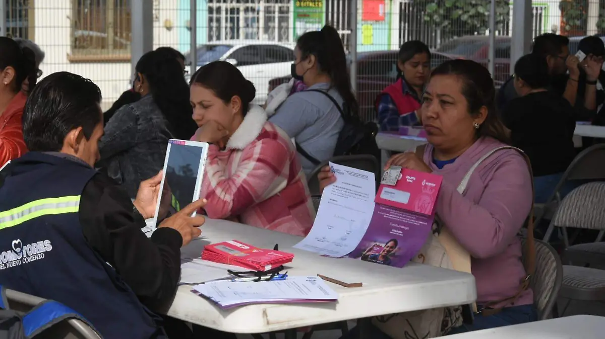 Tarjeta Rosa en Irapuato así puedes checar tu cita