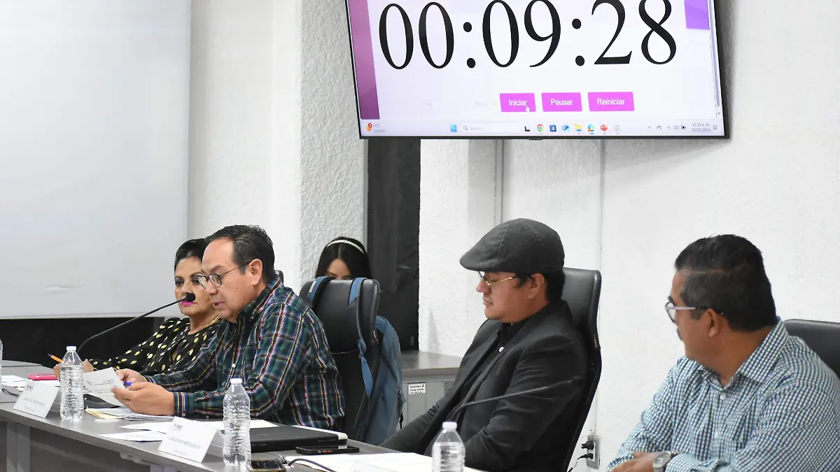 Asamblea ine Jesus Gutierrez El Sol de Irapuato