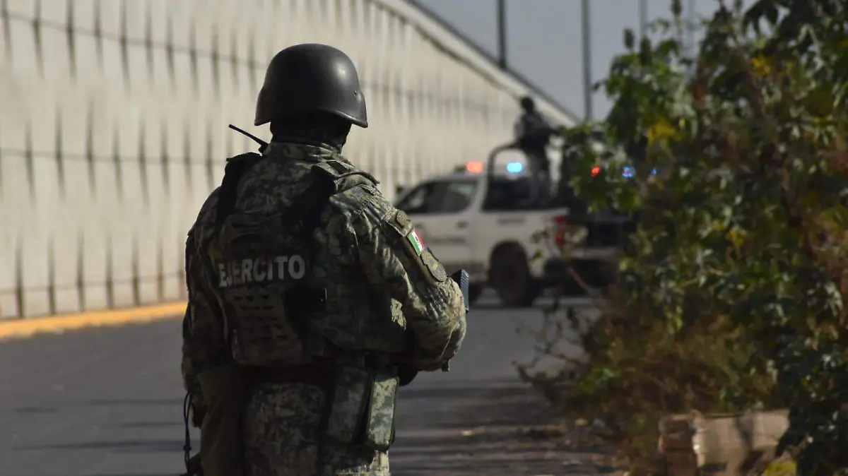 Dejan cadáver desmembrado junto a Puente de La Soledad en Irapuato