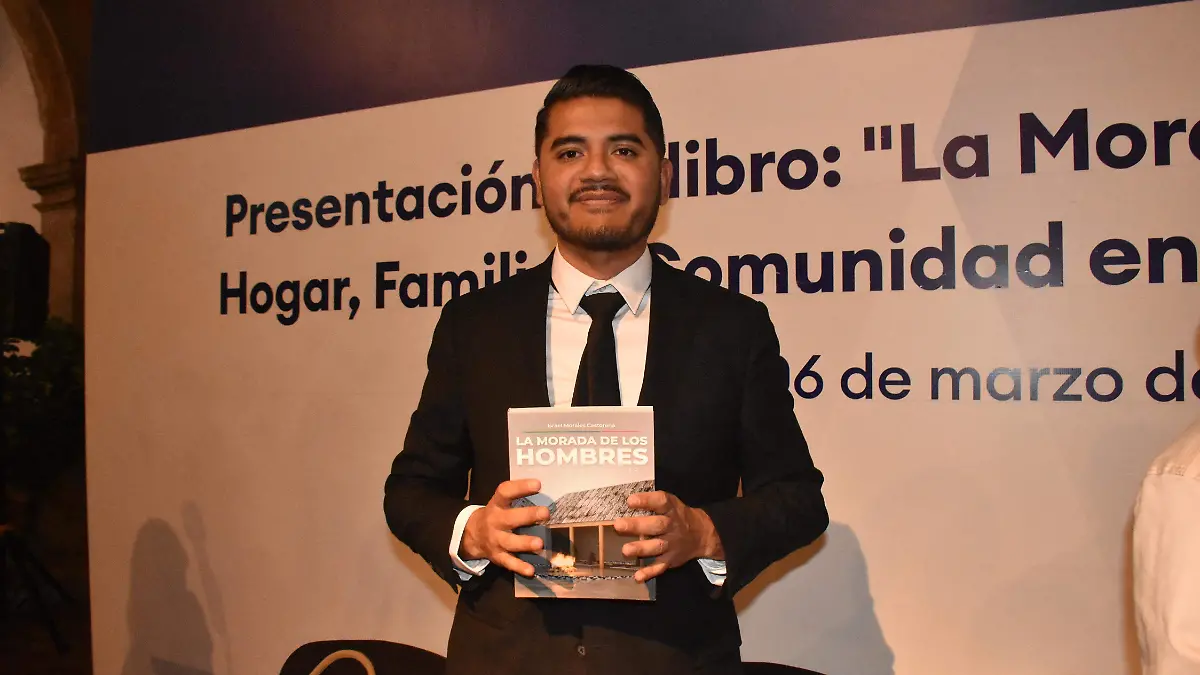 Detrás-de-este-texto 