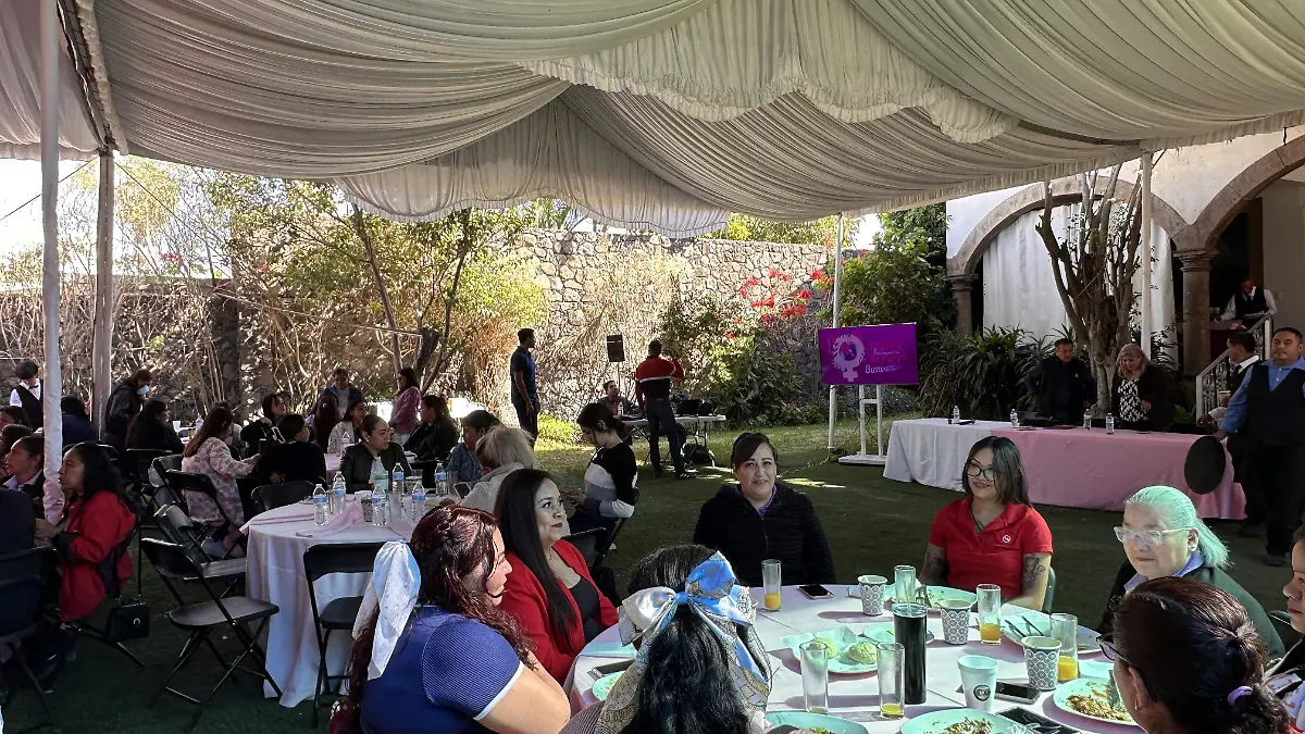 Mujeres afiliadas predominan en SITIMM, son el 52%; trabajan temas de erradicación de violencia