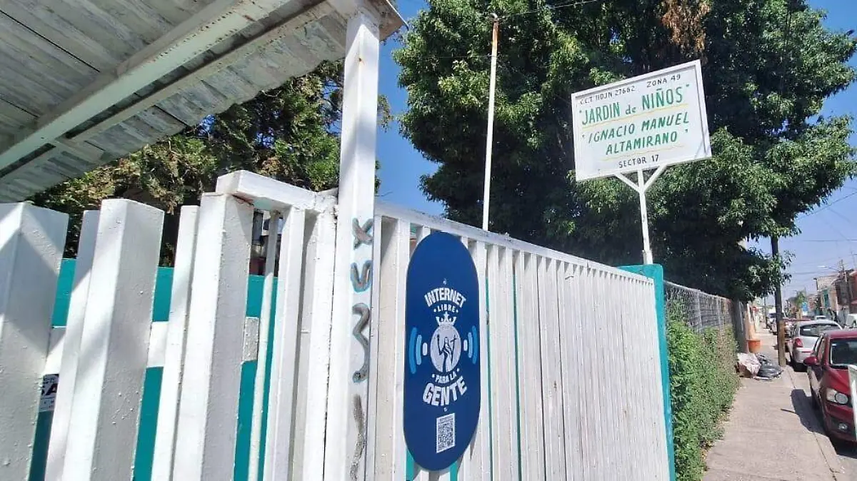 Garantiza internet gratuito el proceso de enseñanza en los niños de Irapuato