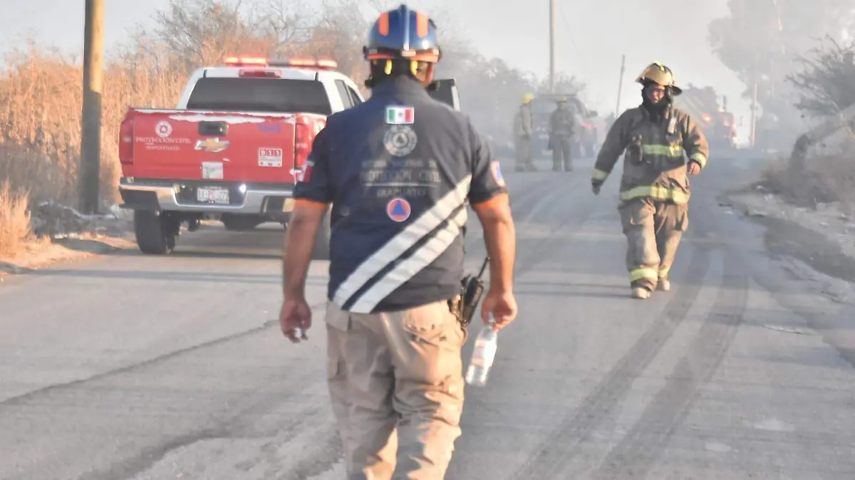 Bomberos de Irapuato controlan incendio 