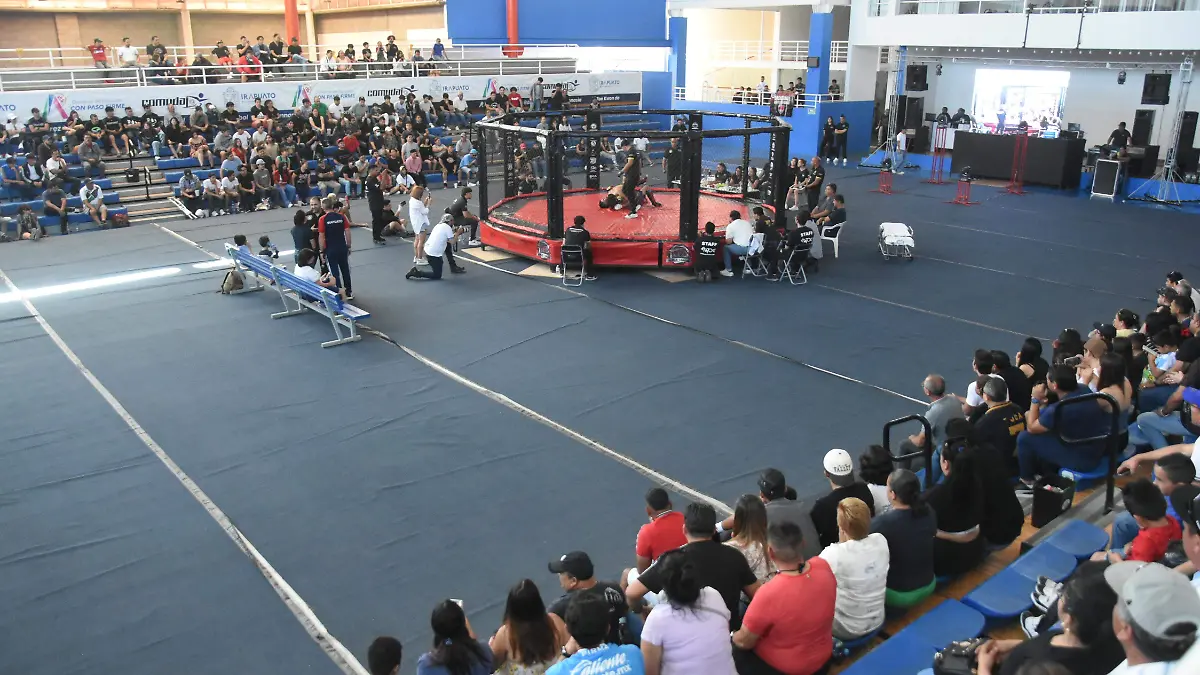 Un éxito el evento de WOK en Irapuato de artes marciales mixtas