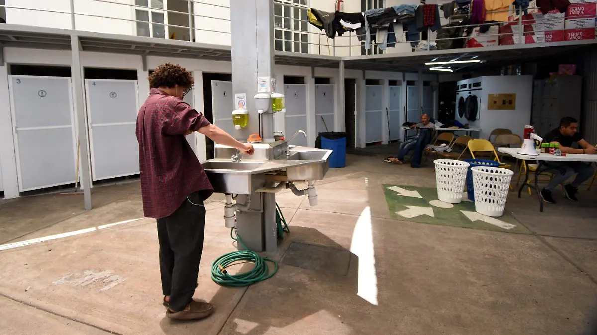 Desalojarán a migrantes del puente Siglo XXI en Irapuato