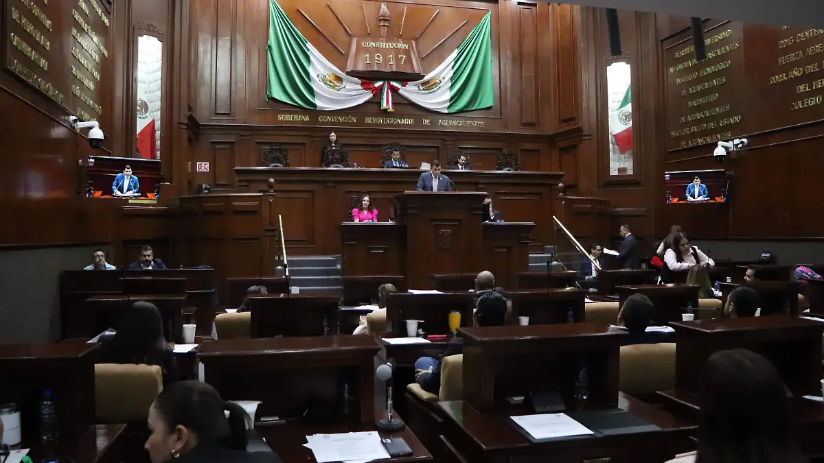 CONGRESO TOROS Y GALLOS (3)