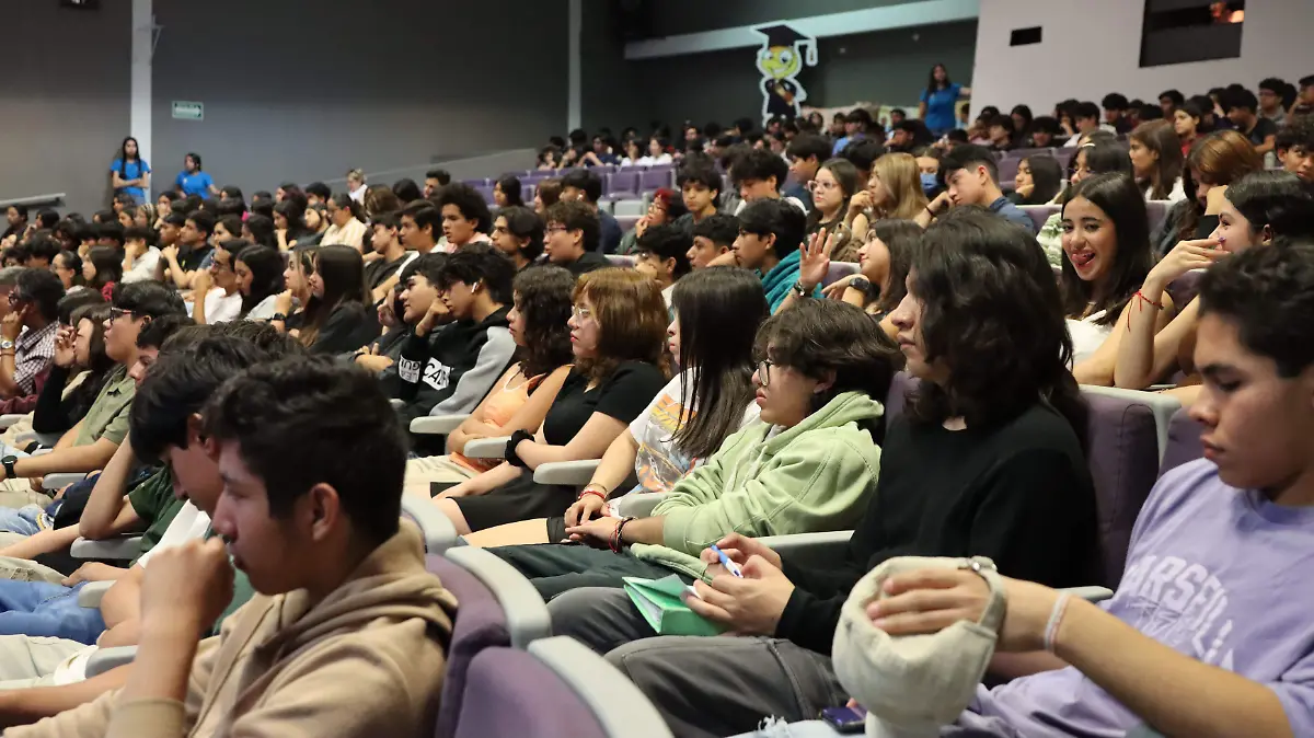La Escuela de Nivel Medio Superior de Irapuato celebra 74 años formando generaciones con pasión y propósito