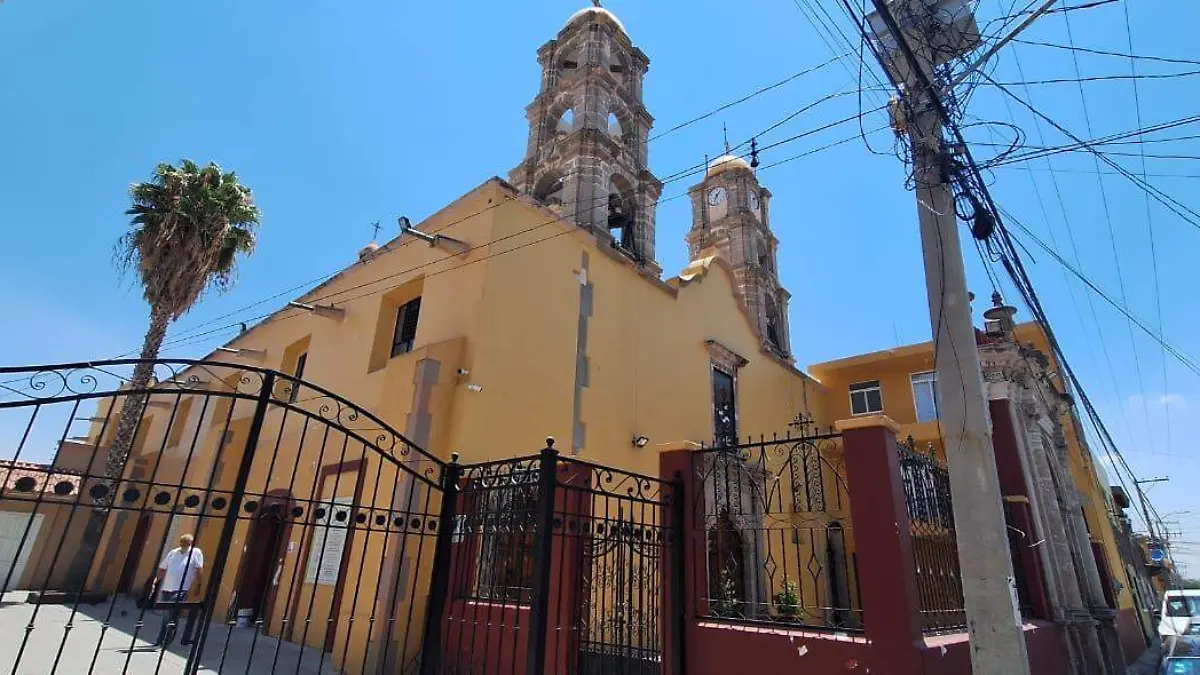  María Desatadora de Nudos