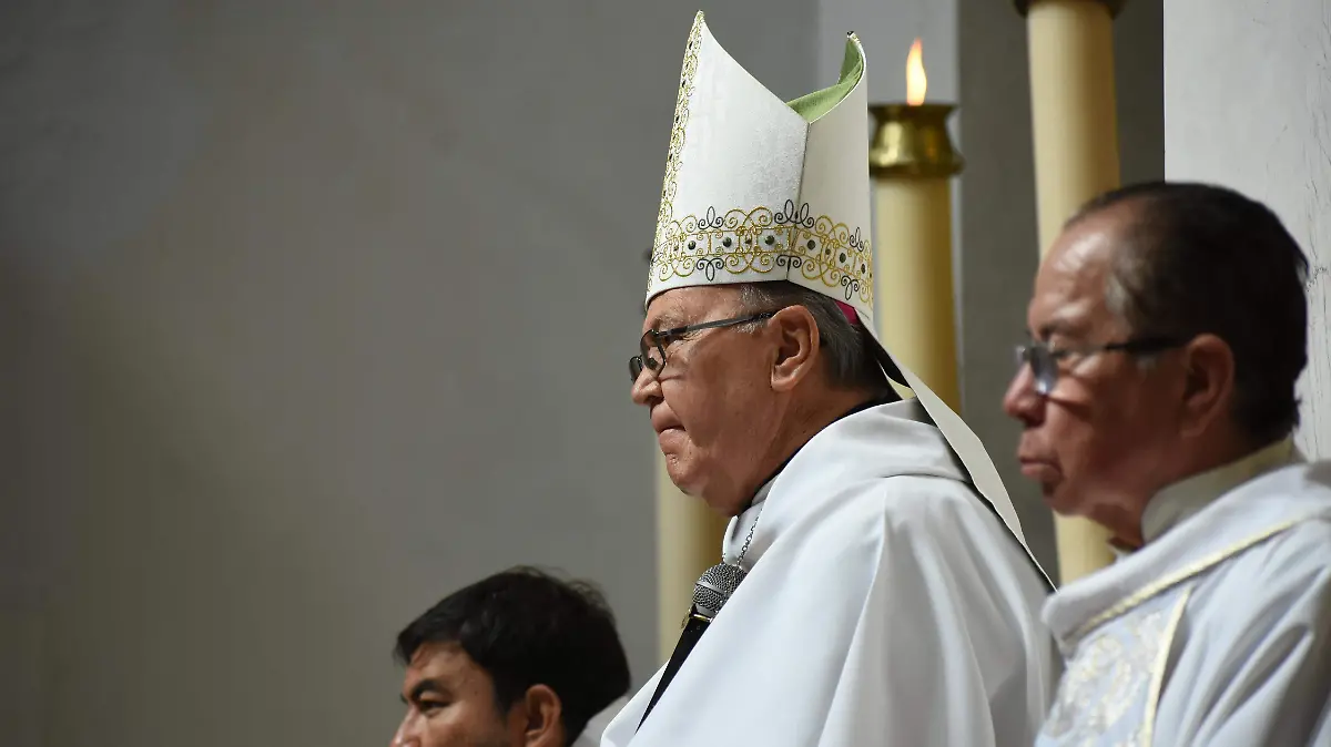 Obispo Jesus Gutierrez El Sol de IRAPUATO (1)