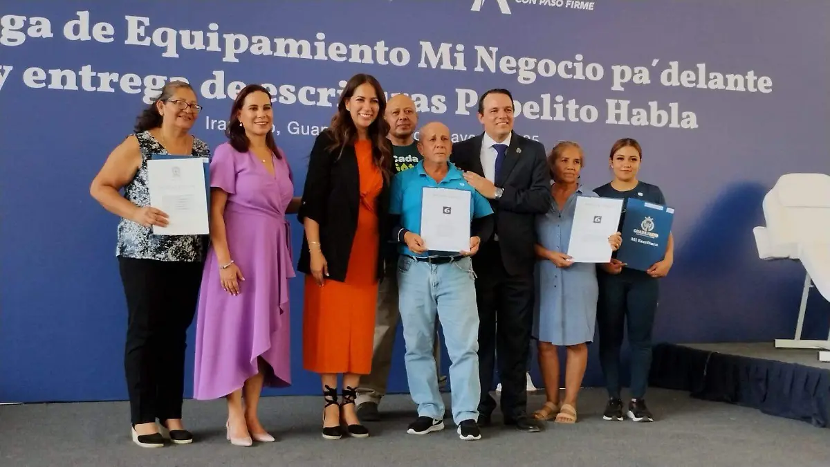 Gobierno de Guanajuato impulsa desarrollo económico y certeza jurídica en Irapuato con programas “Mi negocio para adelante” y “Papelito habla” (4)