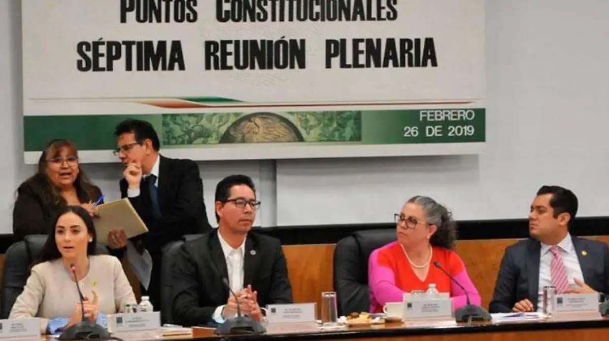 Diputados_comision-puntos-constitucionales
