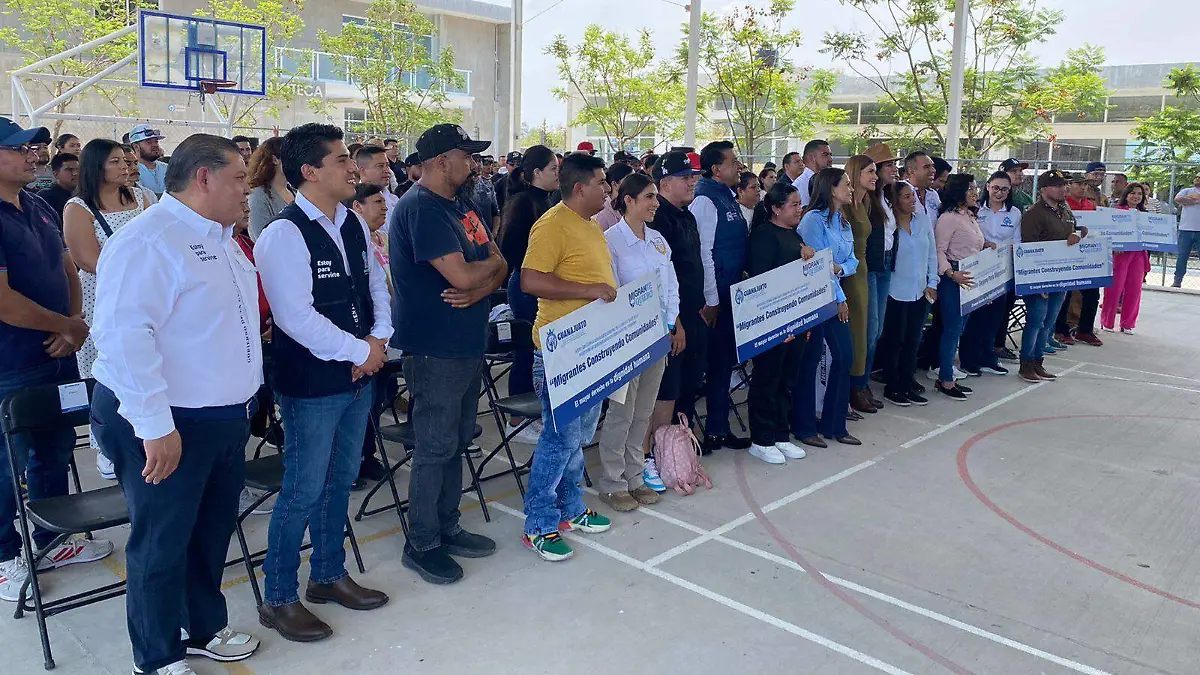 Atención integral a paisanos migrantes