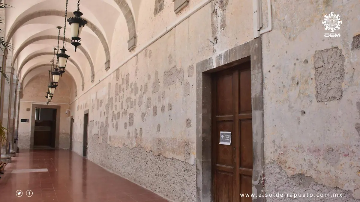 El edificio que alberga la Presidencia Municipal