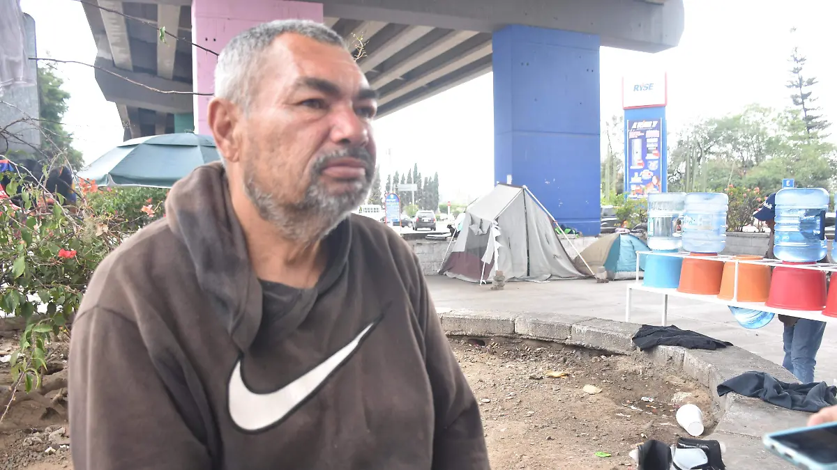 Migrantes-enfrentan-lluvias-y-frío-en-Irapuato