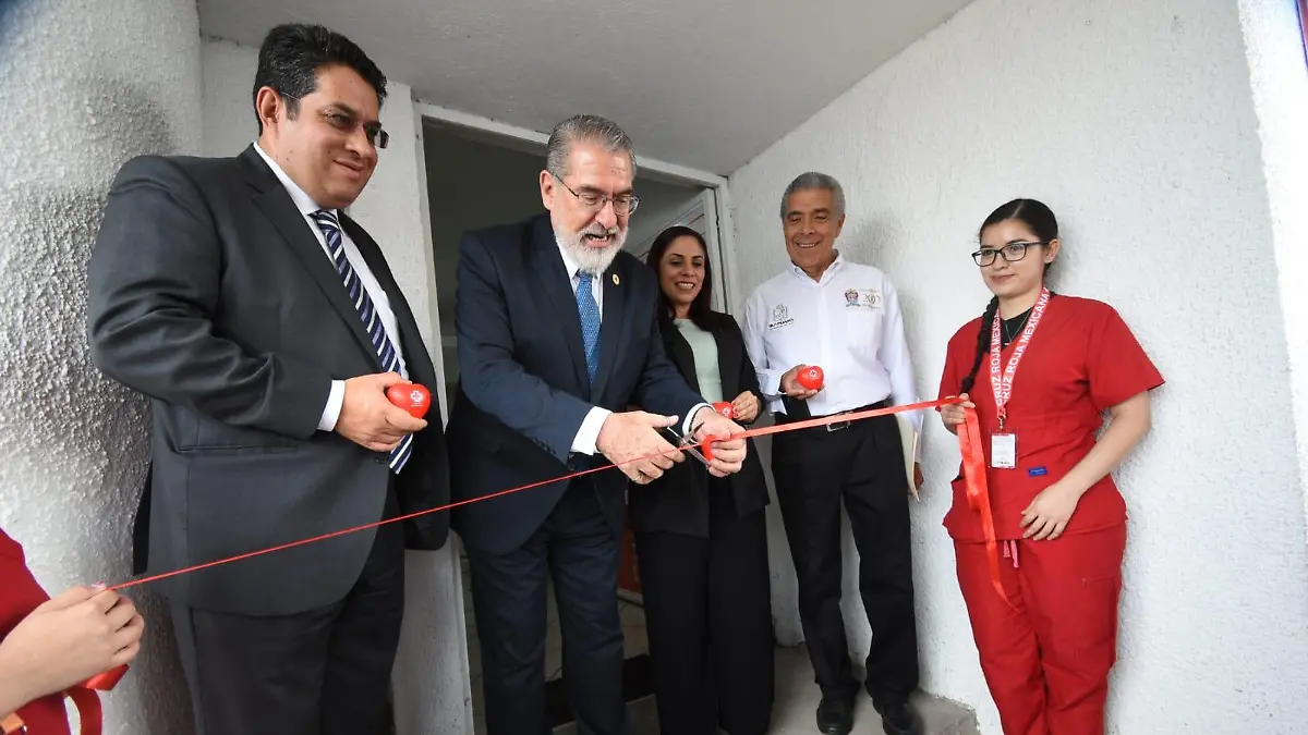 Reinaugura Cruz Roja en Irapuato banco de sangre (2)