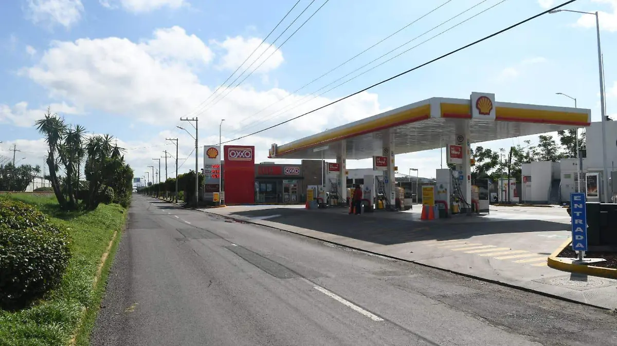 Estaciones Servicio (1)