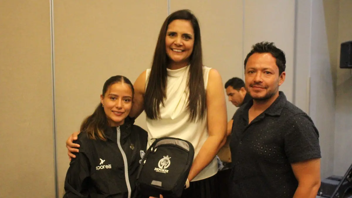 Yendy-Cortinas-titular-de-Code