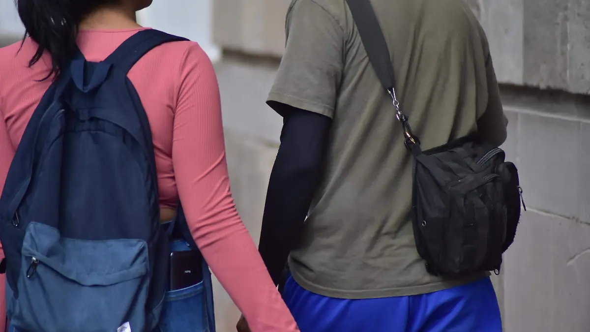 Las-miradas-lascivas