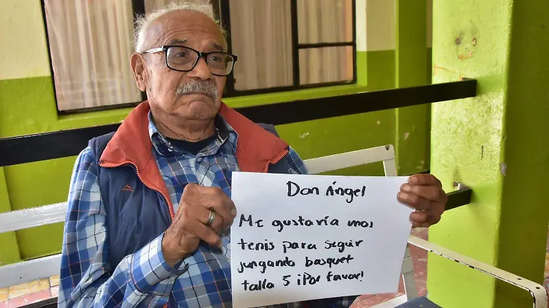 Apadrina-a-un-abuelito-en-Irapuato