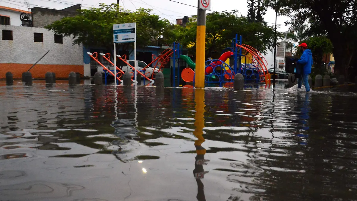 Pc encharcamientos Jesus Gutierrez El Sol de Irapuato (2)